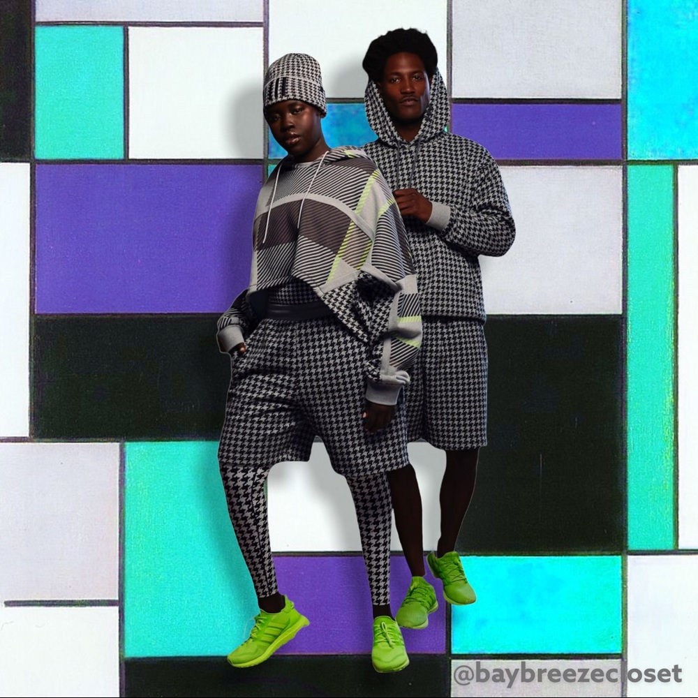 IVY PARK’s latest Halls of Ivy houndstooth all gender shorts in a Large.